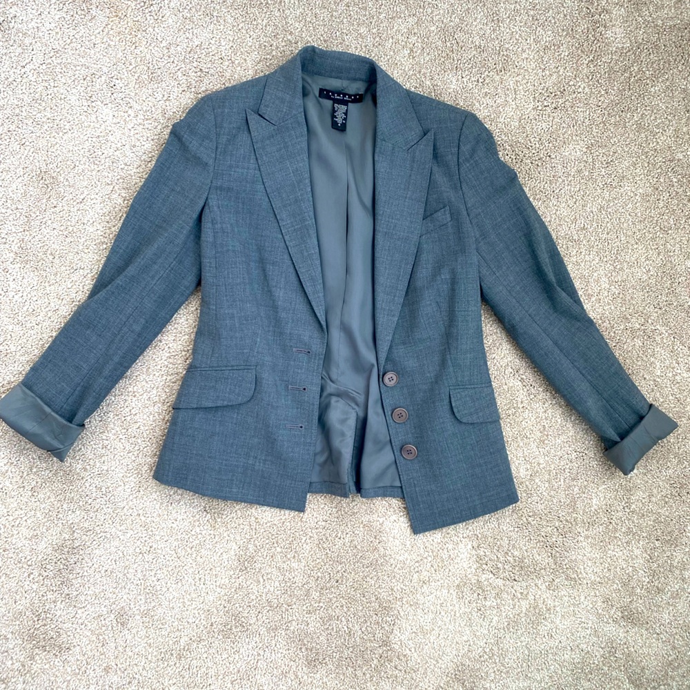 Gray blazer